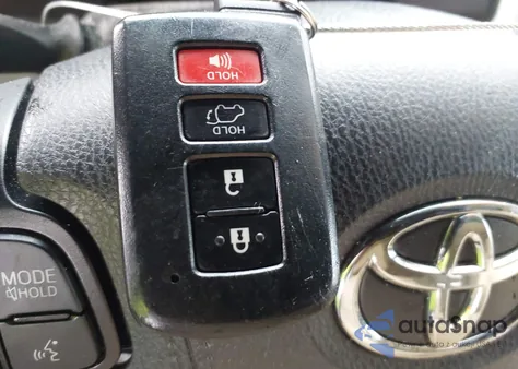 2019 Toyota Highlander Xle z USA, uszkodzony, nr VIN 5TDJZRFH8KS589875